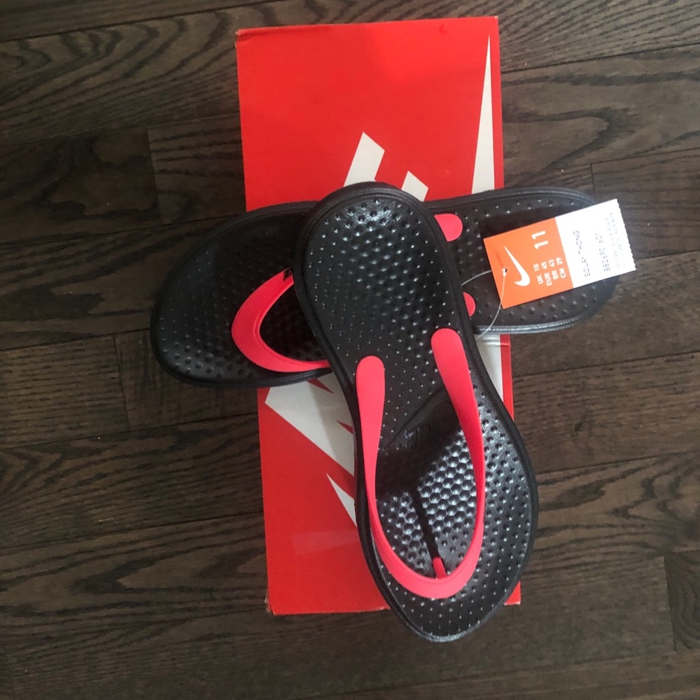Nike Solay Thong